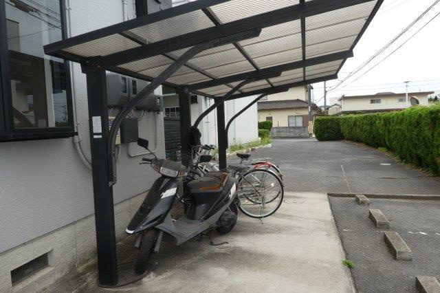 総社市真壁のアパートのその他共用部分|自転車置き場