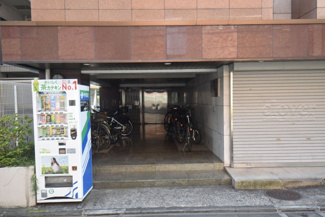 【エントランス】 | エントランス