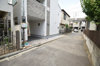 【前面道路含む現地写真】 | JR京浜東北線・根岸線「東十条」駅から徒歩5分の場所に立地！