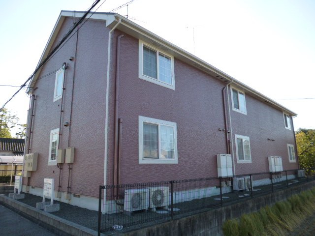 ウィスタリアの外観