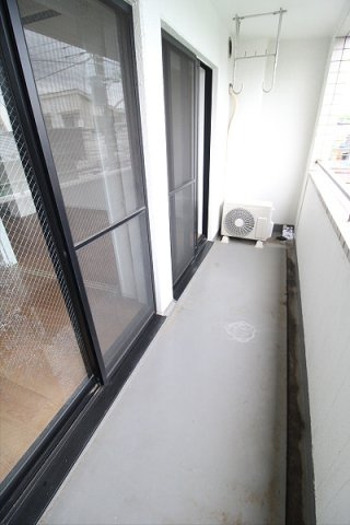 【バルコニー】
