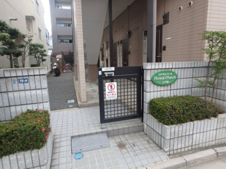 【エントランス】