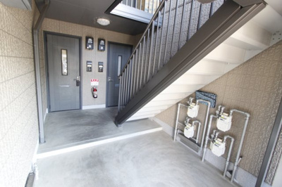 【エントランス】 | グランブルーＤ