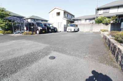 【駐車場】 | グランブルーＤ