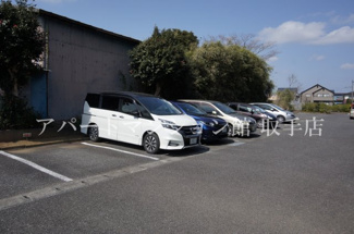 【駐車場】