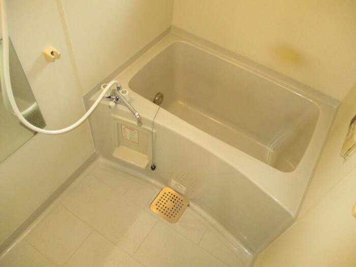 ブルンネンパークＣの浴室