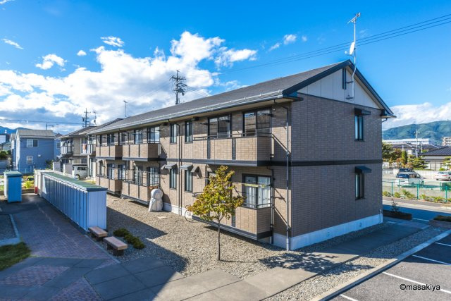 リビングタウン一番館の外観