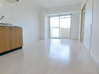 【居間・リビング】 | カサベラセントラルプラザ長田 | 居間です