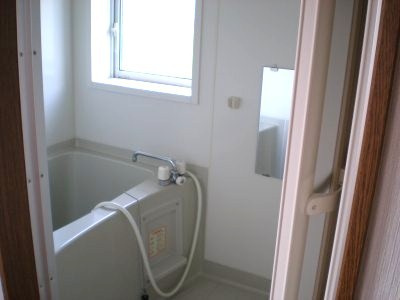 【浴室】 | ハートウォーム高松 | きれいなお風呂です