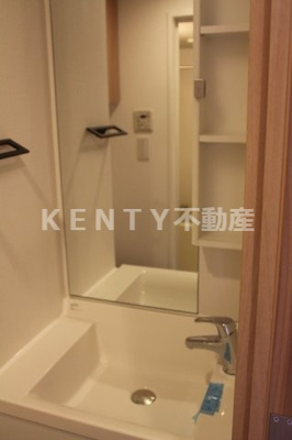 【洗面所】 | レジディア蒲田Ⅴ | 忙しい朝には欠かせない洗面所です