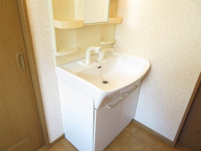 【独立洗面台】 | カーサ・並塚Ａ | 洗髪洗面化粧台