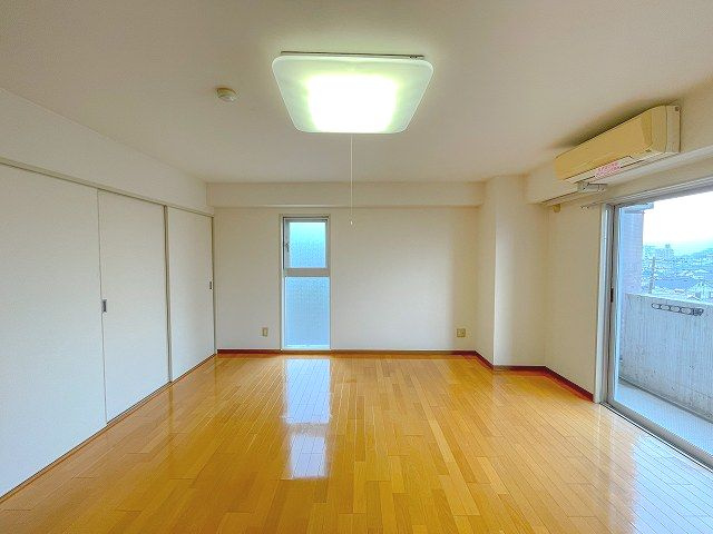 アスターハウスの洋室|ゆったりした洋室です