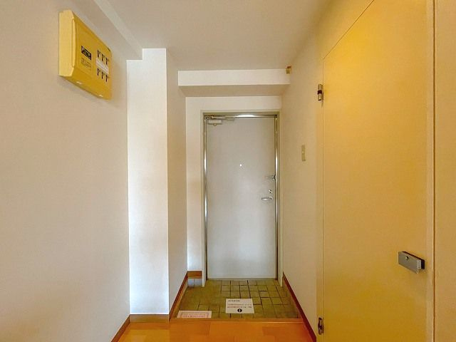 アスターハウスの玄関|明るい玄関です