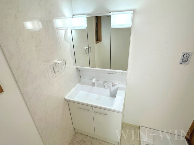 IW SUMIKA Bの独立洗面台