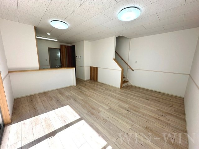 IW SUMIKA Bの居間・リビング