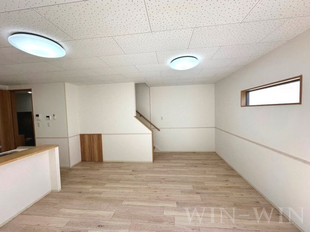 IW SUMIKA Bの居間・リビング