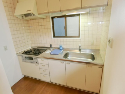 【キッチン】 | フォレスト1 | キッチンです