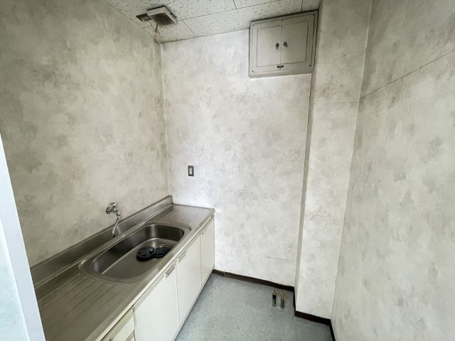 千旦林事務所・倉庫