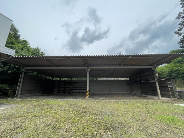 千旦林事務所・倉庫の外観