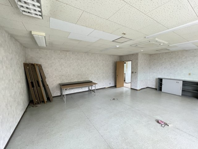 千旦林事務所・倉庫|2階事務室②