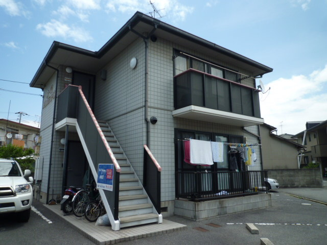 倉敷市羽島のアパートの外観
