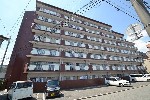 ロイヤルビューの外観