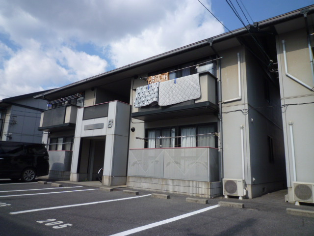 倉敷市日吉町のアパートの外観