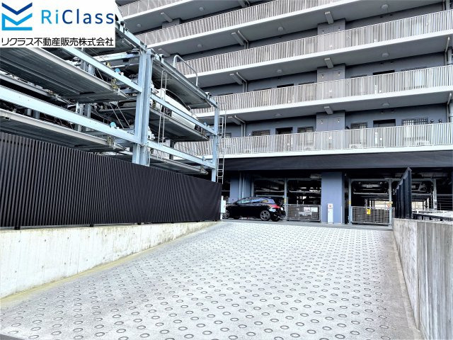 ワコーレシティ神戸三宮の駐車場