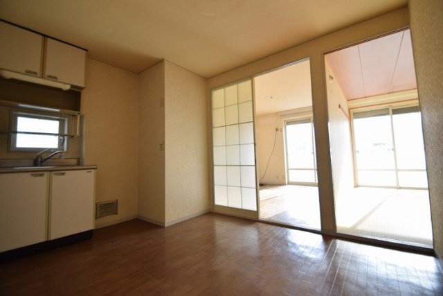 グランディール夏見台の居間・リビング|キッチン５帖