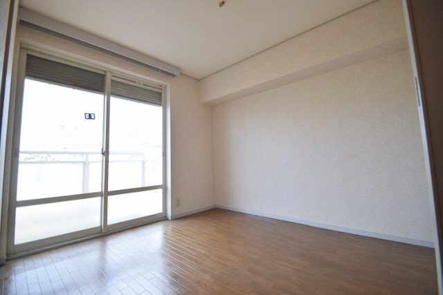 グランディール夏見台の寝室|北側洋室６帖