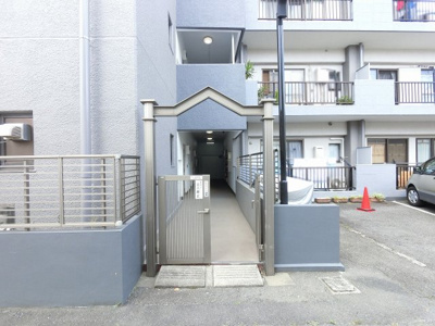 【エントランス】 | サンコーポラス等々力 | エントランス部分です。