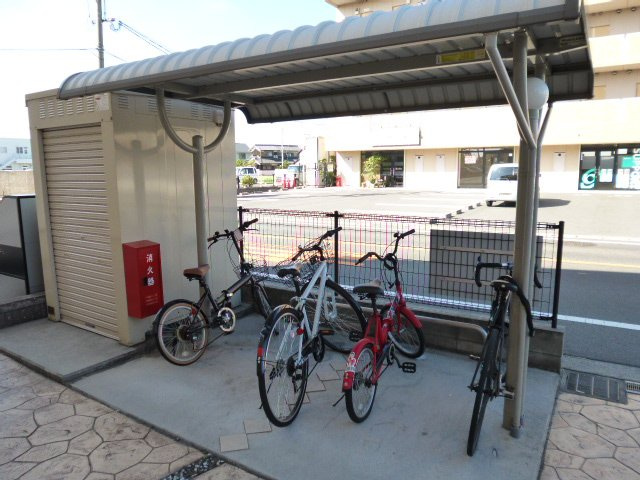 倉敷市青江のアパートのその他共用部分|自転車置き場