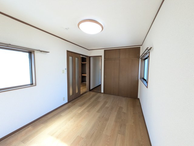 バイカルＢの洋室