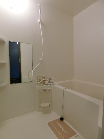 1989-BLDの浴室