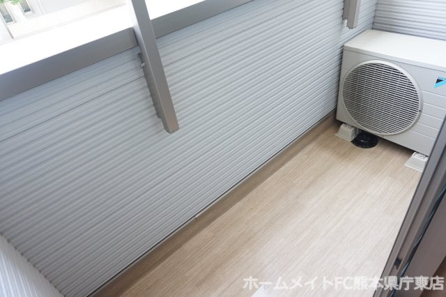 熊本市東区錦ケ丘のアパートのバルコニー