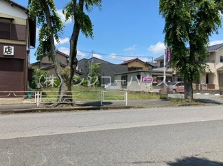 【前面道路含む現地写真】