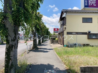 【前面道路含む現地写真】