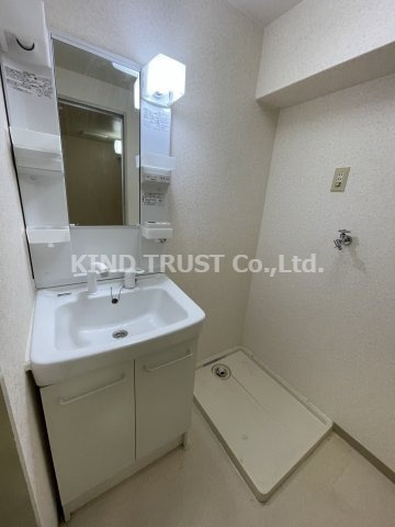 梅田プレミアムコートの独立洗面台