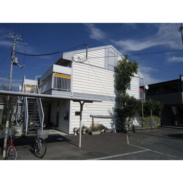 岸和田市小松里町のハイツ