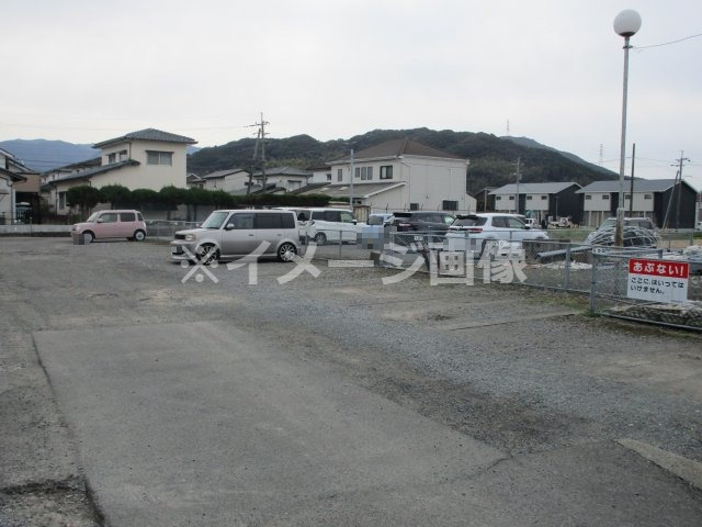 中原駐車場