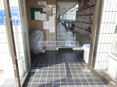 【エントランス】 | プレアール太子田