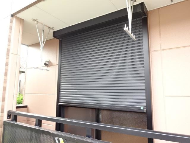 ディープ・アートのその他共用部分|窓シャッター