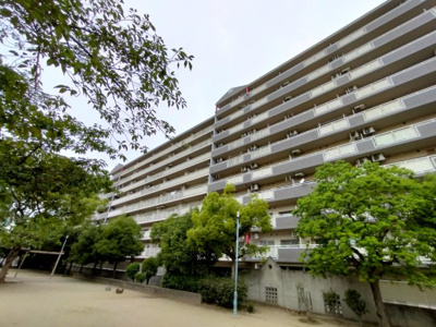 【外観】 | シティコーポ鴫野2号棟 | 別角度の外観です。
スーパー　コノミヤまで197ｍ　徒歩2分！！毎日のお買い物に便利。
