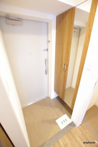 リッジガーデン江坂2（旧サムティガーデン江坂2）　仲介手数料無料の玄関