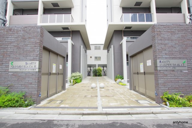 リッジガーデン江坂2（旧サムティガーデン江坂2）　仲介手数料無料のエントランス