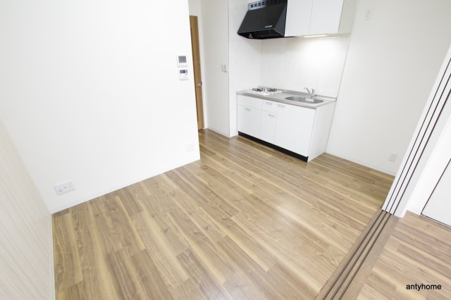 リッジガーデン江坂2（旧サムティガーデン江坂2）　仲介手数料無料の居間・リビング