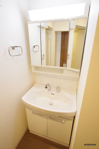 リッジガーデン江坂2（旧サムティガーデン江坂2）　仲介手数料無料の洗面所