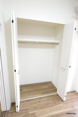 リッジガーデン江坂2（旧サムティガーデン江坂2）　仲介手数料無料の収納