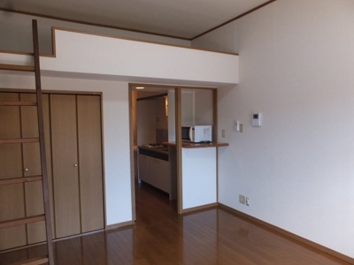 【洋室】 | ロイヤルキャビンゆたか