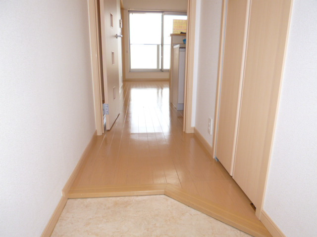 アルコバレーノの玄関